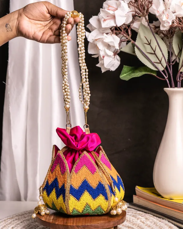 Carnival_Bloom_Lotus_Potli